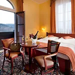 Chateau Monty 호텔 4*