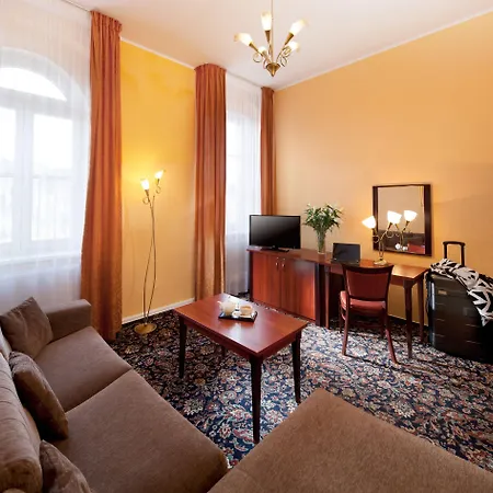 Hotel Chateau Monty 4*