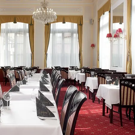 Hotel Chateau Monty 4*