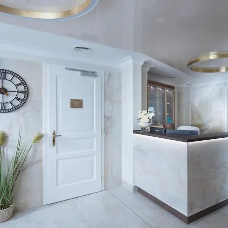 Chateau Monty Hotel