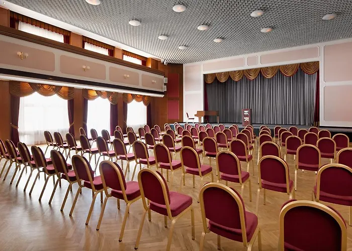 Chateau Monty Hotel 4*