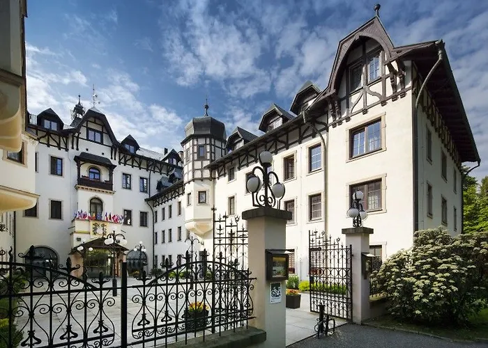Chateau Monty