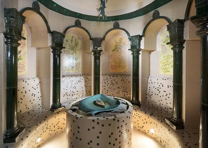 Hotel Chateau Monty 4*